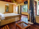 best-luxury-hotels-in-kausani-cottage-interior